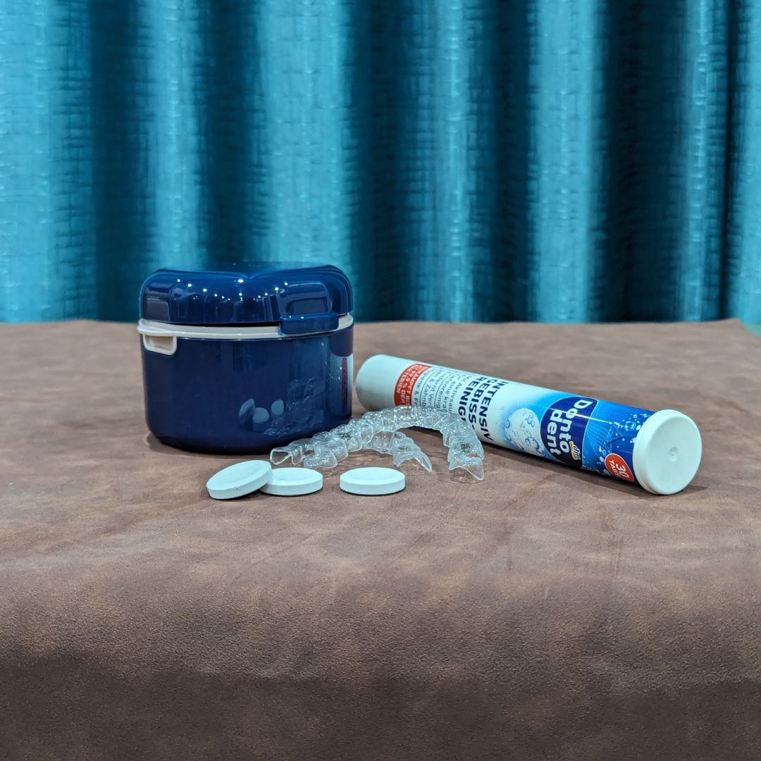 Viên Sủi Vệ Sinh Khay Niềng Trong Suốt Dontodent (32 Viên) - Nhập Khẩu Đức