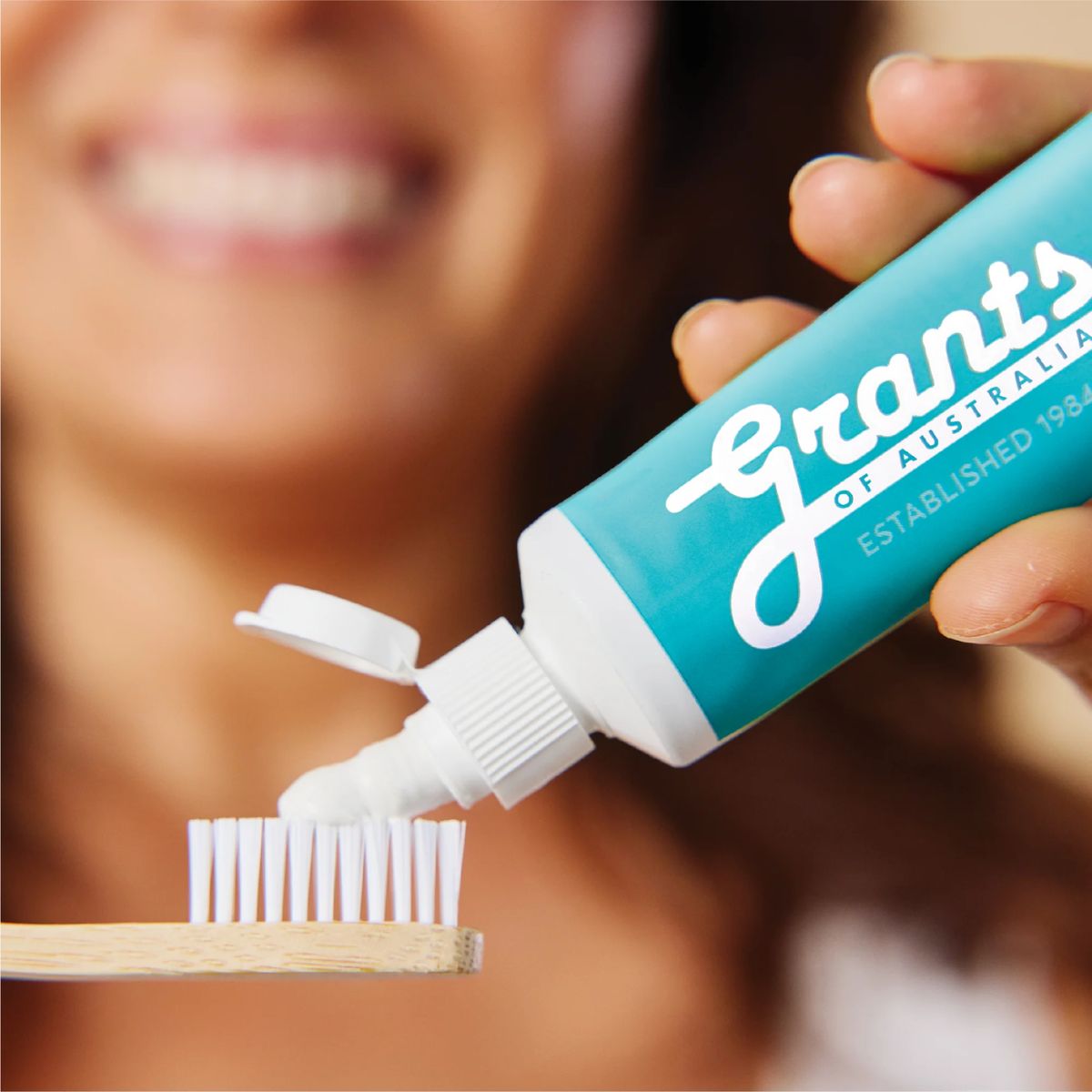 Kem đánh răng hữu cơ Grants Sensitive (Răng nhạy cảm)