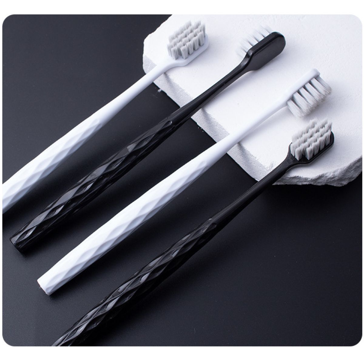 Set 2 Bàn Chải Đánh Răng RAOYI Lông Mềm Kháng Khuẩn Ion Bạc 0492